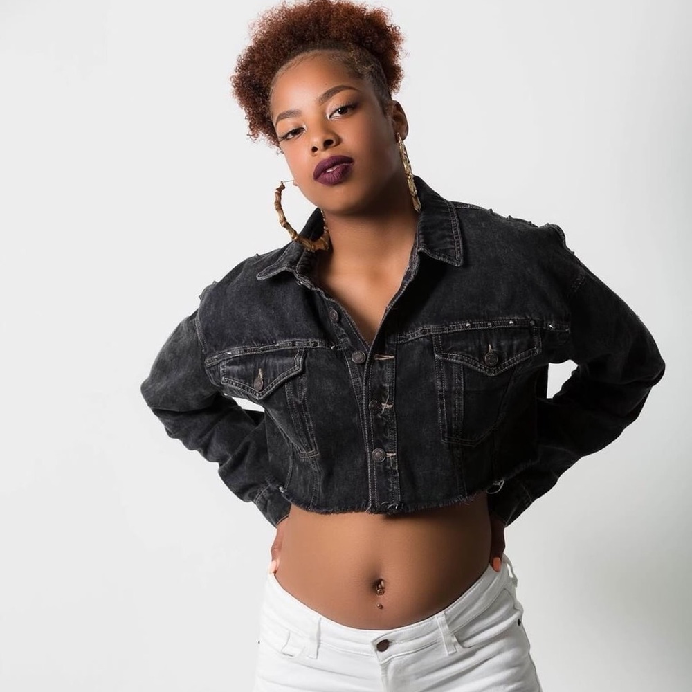 Forever 21 Black Denim Cropped Jacket